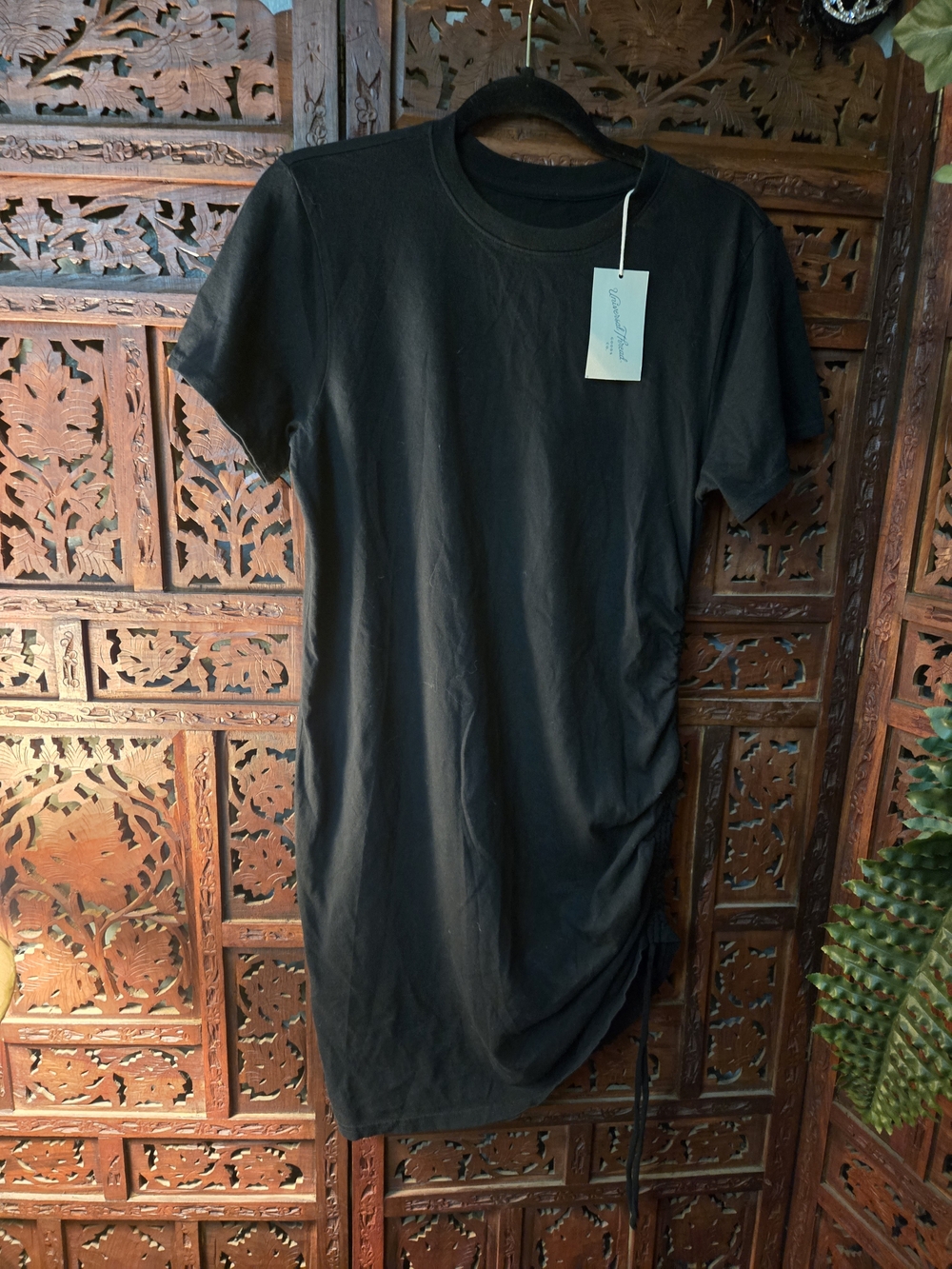 Universal Thread Black Short Sleeve Side-Ruched Tee Dress
